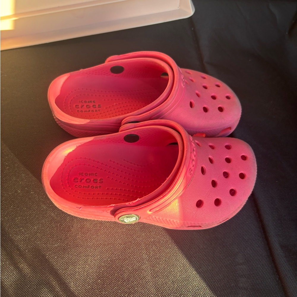 CROCS Kids Bright Pink Sandals